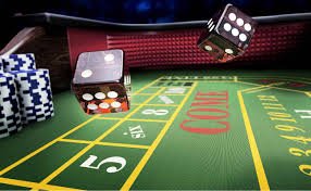 Studio live-dealer ora788 dengan dealer profesional di meja blackjack dan roulette